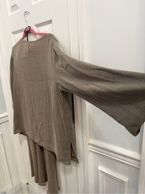Finity Naturals Taupe V-Neck Tunic